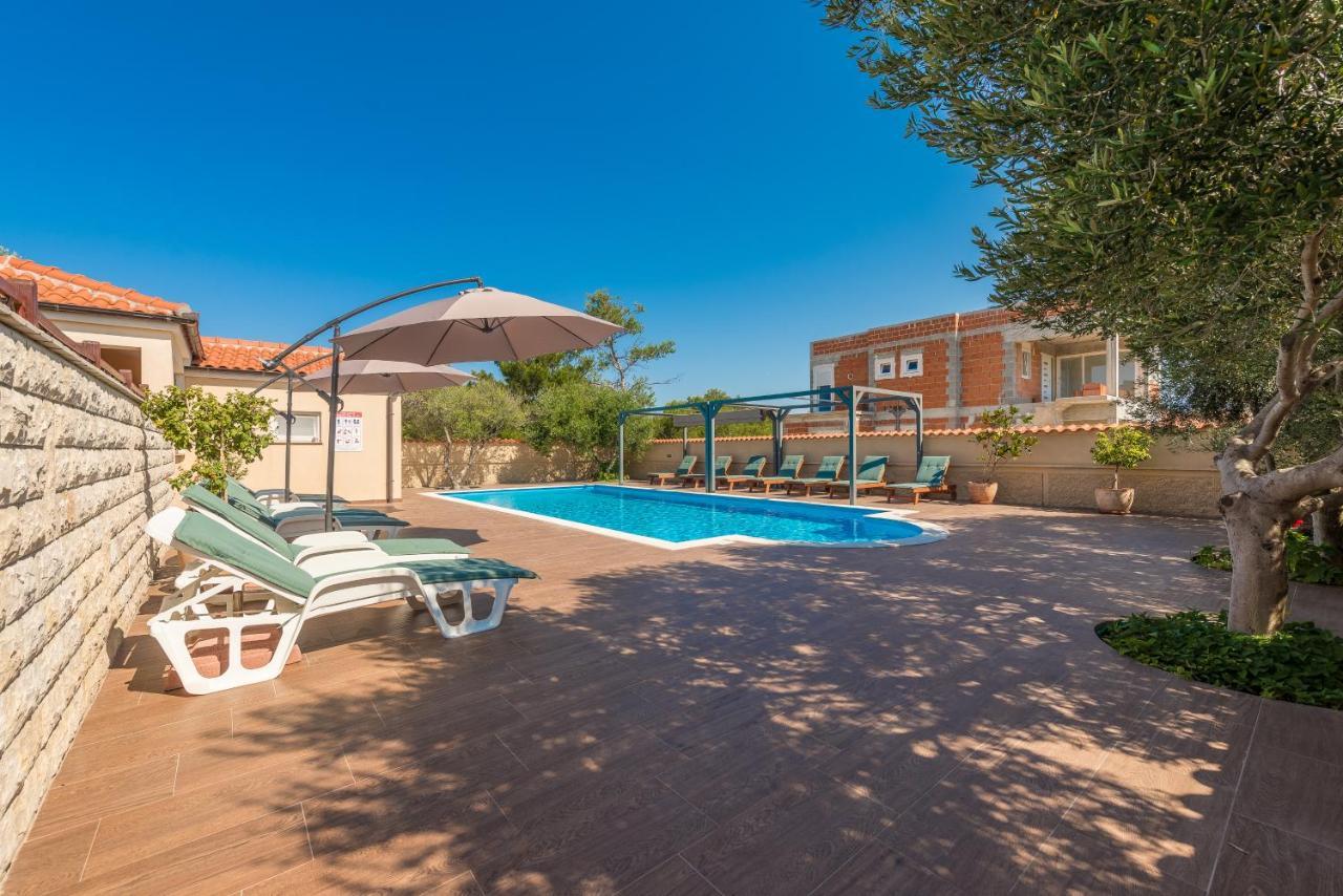 Villa Mare Apartments Vir Extérieur photo