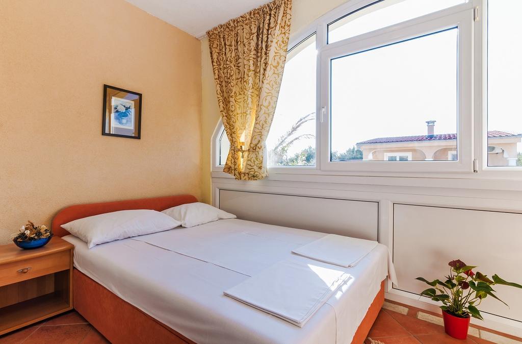 Villa Mare Apartments Vir Extérieur photo