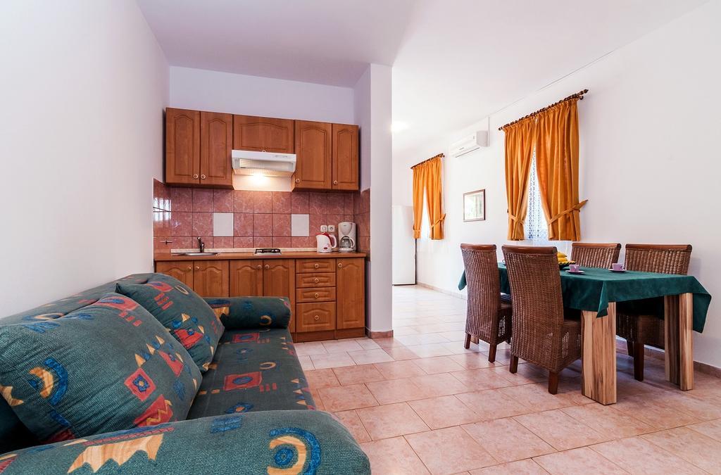 Villa Mare Apartments Vir Extérieur photo
