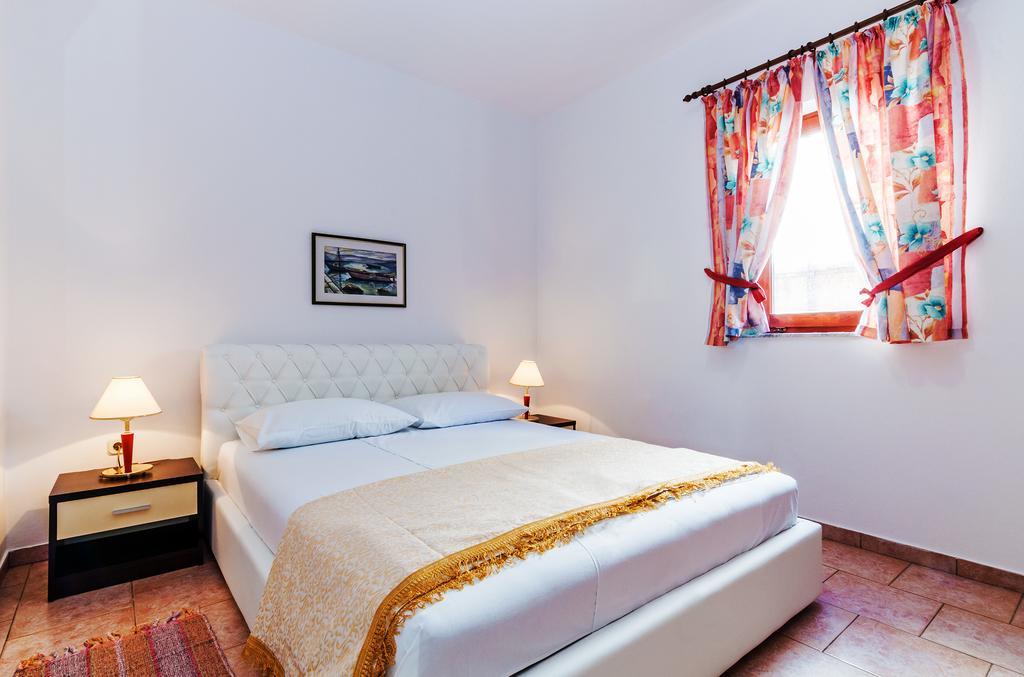 Villa Mare Apartments Vir Extérieur photo